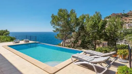 Mediterranean villa with sea views in Cala Moragues Mediterranean villa with sea views in Cala Moragues